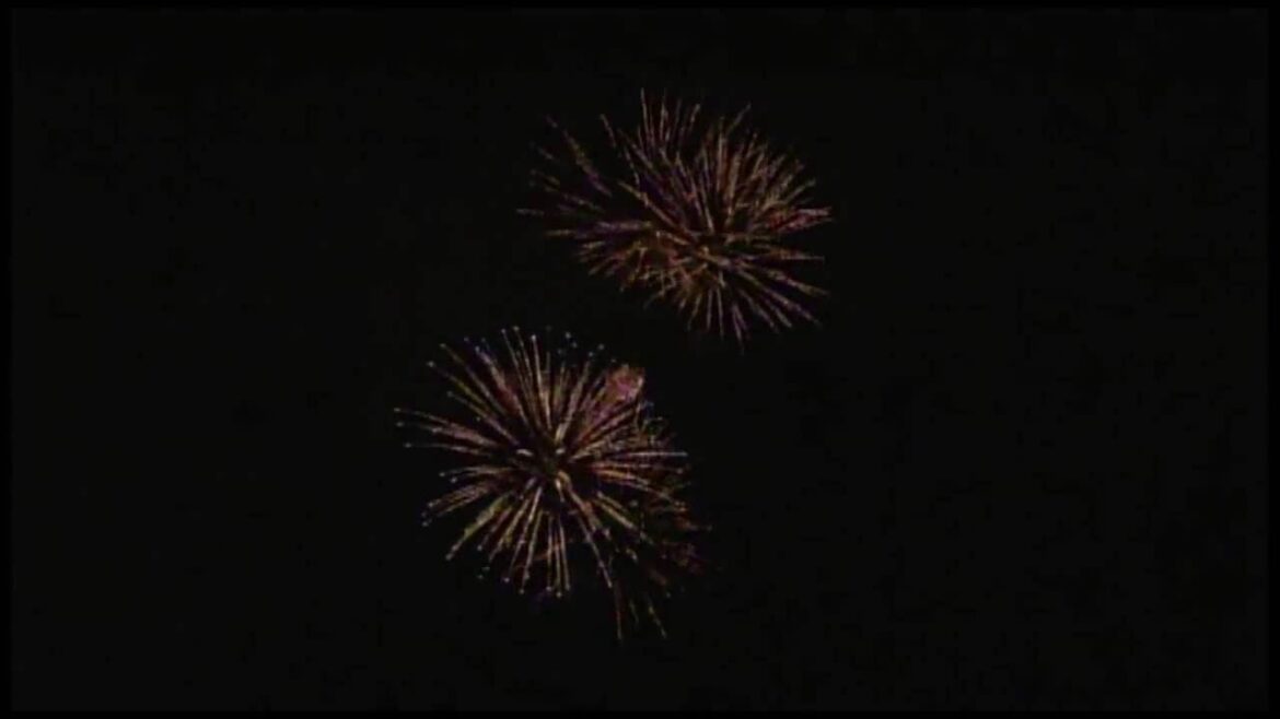 神宮外苑花火大会　2015年フィナーレ（４分）